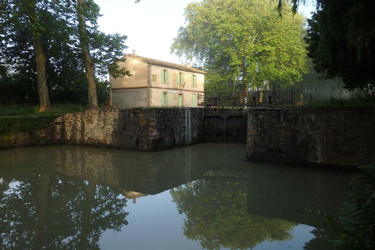 Mas-Saintes-Puelles La Bonne Planque - Maison Eclusiere De La Domergue Canal Du Midi מראה חיצוני תמונה